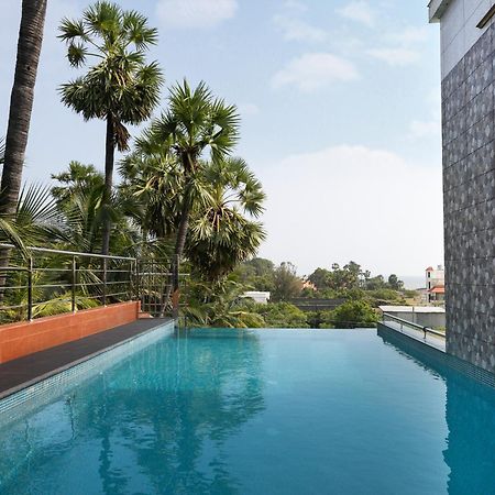 The Serene Shores - Luxury Private Villa بونديتْشيري المظهر الخارجي الصورة