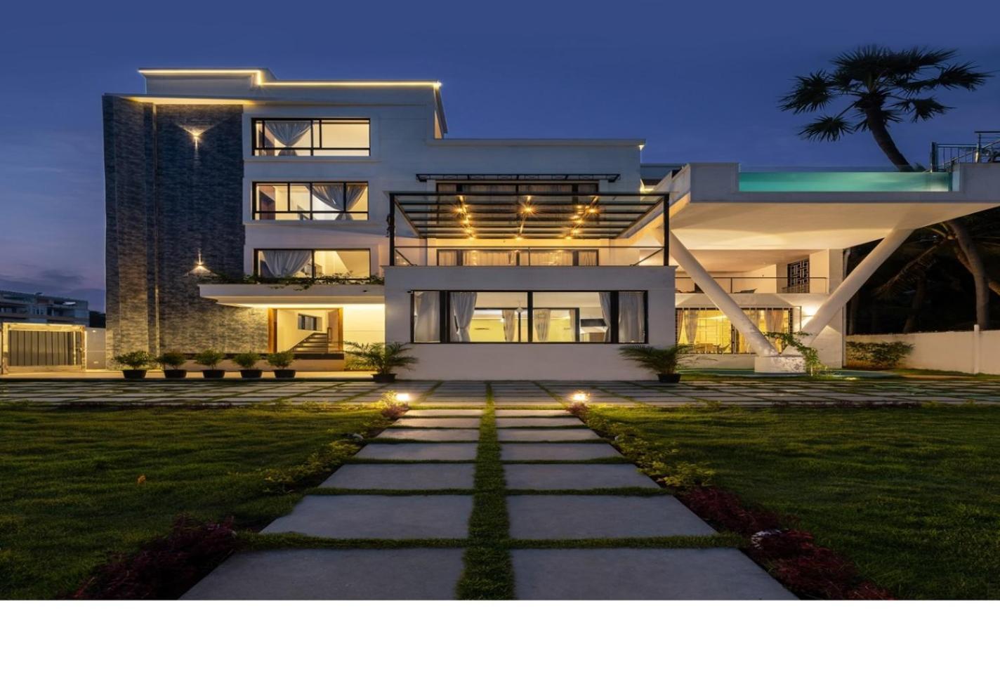 The Serene Shores - Luxury Private Villa بونديتْشيري المظهر الخارجي الصورة