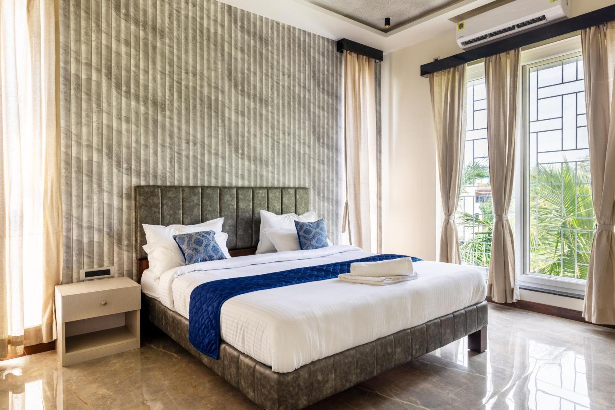 The Serene Shores - Luxury Private Villa بونديتْشيري المظهر الخارجي الصورة