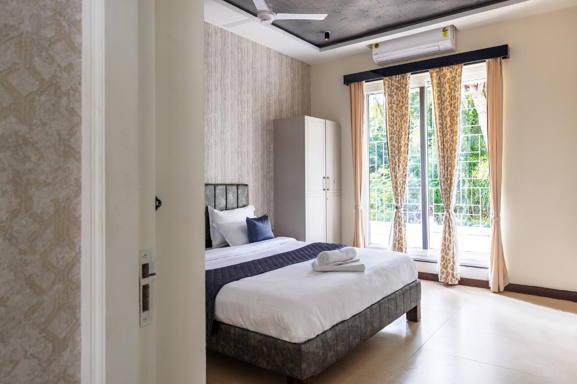 The Serene Shores - Luxury Private Villa بونديتْشيري المظهر الخارجي الصورة
