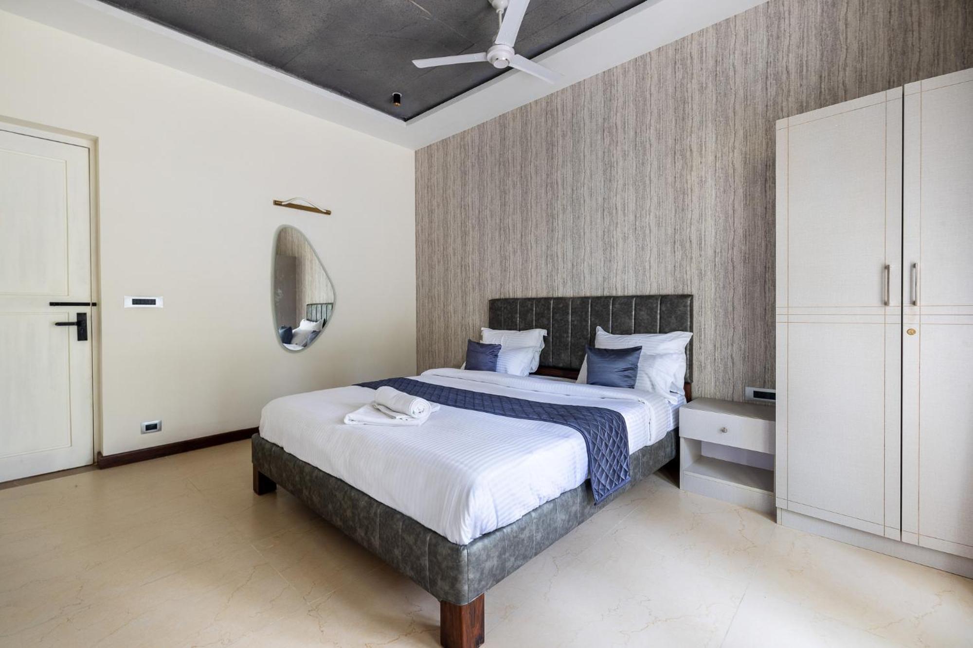 The Serene Shores - Luxury Private Villa بونديتْشيري المظهر الخارجي الصورة